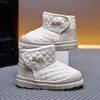 Botas de Nieve para Niñas, Zapatos de Algodón Cálidos de Invierno Forrados de Felpa para Bebés, Botines Cortos Antideslizantes de Suela Suave para Niños, Diseño Acolchado de Moda