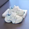 Zapatos Deportivos Infantiles Zapatos de Moda Nuevo Estilo Otoño Versátil Ligeros 2026 Zapatos para Niños Antideslizantes Estudiante Niñas Zapatos de Papá Estilo Coreano