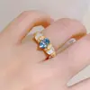 Anillo de Nácar Rosa Natural Inspirado en la Dopamina con Corindón Rojo, Aguamarina y Diamante Huevo de Paloma para Mujer