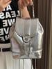2024 Nueva mochila plateada estilo Chanel para mujer, bolsa de nicho de Corea del Sur, para blogueros de Instagram, mochila pequeña portátil para viajes