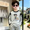 Camiseta de manga larga con bloques de color de algodón puro para niño, nuevo estilo primavera y otoño, top elegante, niño guapo, niños medianos y mayores, prenda interior, ropa de otoño