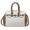 Bolso de Mano Platino de Gran Capacidad, Elegante y a la Moda para Mujer, Nuevo Estilo Verano 2025, Bolso Cruzado Elegante con Textura de Grano