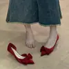 Versátiles Zapatos Bajos de Dama 2025 Otoño Nuevo Estilo Hada Dulce Lazo Punta Afilada Lado Hueco Tacones Altos para Mujer