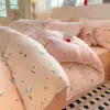 Juego de ropa de cama de cuatro piezas estilo Ins, Clase A, apto para madres y bebés, con sensación de alta gama, hecho de algodón con ribete de encaje calado, incluye sábana plana y sábana ajustable