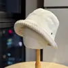 Sombrero de pescador vintage a rayas de estilo coreano para principios de otoño para mujer, versátil, hace que la cara se vea más pequeña, con ala enrollada, sombrero de cubo plegable
