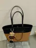 Bolsa de ombro feminina acolchoada em losangos 2026 nova de verão alta qualidade retrô bolsa de ombro único grande capacidade bolsa tote para o dia a dia