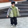 Jaqueta com Capuz Três em Um para Meninos Nova Roupa de Primavera e Outono para Crianças Meninos Outdoor Quente à Prova de Vento Secagem Rápida Tendência