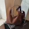 Bolso de felpa transfronterizo para mujer, nuevo bolso de hombro casual para el invierno 2026, bolso tote de gran capacidad