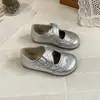 Zapatos de Cuero Cerrados con Calados para Niñas Moda 2026 Primavera/Otoño Versátiles Casuales para Niñas Pequeñas y Mayores Mary Janes