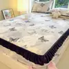 Lençol de cama acolchoado espesso estilo francês em veludo de leite, peça única, colcha de inverno em fleece de coral, mais um conjunto de três peças de protetores de colchão forrados com fleece