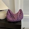 Bolso de mujer acolchado de algodón de gran capacidad para otoño e invierno, nueva moda 2024, bolso de mano portátil con un solo hombro y textura simple con hilo bordado rómbico.