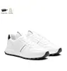 En Stock 2025 Moda Triángulo Micro-Logo Suela Gruesa Aumentador de Altura Zapatos de Papá Punta Redonda Con Cordones Versátiles Zapatillas Casuales