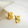 Pendientes de oro de 18 quilates con forma de cuadrado plisado irregular transfronterizos de Europa y Estados Unidos, pendientes minimalistas de personalidad, versátiles, estilo frío