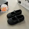 Sapatos Mary Jane Estilo Retro Fofos e Confortáveis Femininos 2026 Outono/Inverno Novo Estilo Calçados de Exterior Mocassins de Corte Baixo com Fivela Única