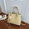 Bolsa Transversal de Ombro Único Casual da Moda Shuai Mi Jia, Bolsa Saco Feminina Simples e Estilosa, Bolsa de Mão Nova Tendência e Chique