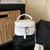 Bolsa de moda estilo coreano, bolsa de mão de alto valor, modelo novo tendência verão 2026, bolsa de corrente cor sólida, bolsa de ombro e transversal