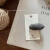Pinza para el pelo de tela a cuadros texturizada estilo Ins coreano 2026, Accesorio de moda y simple para flequillo lateral