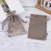 Nueva Bolsa de Terciopelo Bolsa para Joyería Se Puede Imprimir Logo Bolsa de Almacenamiento para Joyería Cordón Cordón Regalo Bolsa Pequeña de Tela Venta al por Mayor