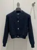 Nanyou 26 Nuevo Estilo de Principios de Otoño Chaqueta Cardigan de Punto Roja con Cuello Redondo y Relieve de Rombos para Mujer