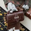 Bolso de Moda Retro Transfronterizo para Mujer 2025 Nuevo Modelo Bolso Cuadrado Pequeño de Alta Gama para el Trabajo Bolso Cruzado Versátil
