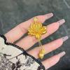 Collar de Loto Antiguo de Oro Arena Vietnamita Loto Herencia de Dos Celebridades Mundiales Colgante de Borla de Loto Cadena de Suéter para Mujer