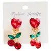 Brincos de Orelha Infantis Vermelhos Ano Novo Estilo Princesa Brincos de Cereja com Strass para Meninas Brincos Sem Furo Brincos Presente para Menina