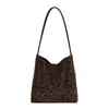 Bolso femenino de gran capacidad, minimalista, nueva colección de invierno 2026, acabado mate retro, bolso de hombro con diseño anidado, bolso tote de alta calidad