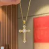 Chapado en Oro de 24 Quilates, Conserva el Color, Tendencia en Xiaohongshu, Colgante de Cruz de Zafiro, Cadena para Suéter de Alta Gama, Estilo de Lujo Ligero