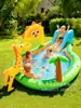 Alberca Inflable para Niños al Aire Libre Uso en Casa PVC Engrosado Tobogán de Jirafa Aspersor de Agua Piscina de Juegos Area de Pelotas para Bebé