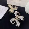 Elegante Pasador de Pelo con Lazo de Perlas, Súper Hada Borla de Flor de Lirio del Valle, Lindo Accesorio para el Cabello de Cola de Caballo Alta o Semi-Recogido en la Parte Posterior de la Cabeza
