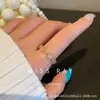 Anel Aberto Letra para Mulheres, Joia de Nicho de Alto Padrão, Anel de Personalidade de Luxo Leve, Anel Aberto Versátil de Moda Exquisito