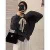 Cardigan suéter de tricô estilo coreano, novo para outono e inverno 2026, com cadarço, gola redonda, botões de coração e mangas compridas, para mulheres