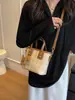 Bolso de Hombro Acolchado Transfronterizo para Mujer 2026 Nuevo Estilo Simple de Moda Tendencia Bolso Cubo Casual Versátil Bolso Cruzado