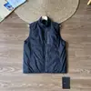 Colete Leve e Quente para Uso Externo na Primavera, Outono e Inverno com Gola Alta e Bolsos com Zíper Selados 13654