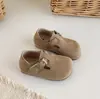 Sapatos Infantis Birkenstock 2026 Nova Coleção Primavera e Outono Sapatos de Couro para Meninas Mocassins Versáteis Sapatos de Solado Macio para Meninas Sapatilhas de Primavera