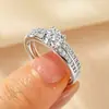 Comércio Exterior Transfronteiriço Atacado Anel Moda Leve Luxo Oito Garras Banhado a Ouro 14K para Mulheres, Joia Anel Simples Versátil Clássico