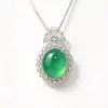 Colgante de Calcedonia Verde Transparente por Hielo Huevo de Paloma Luz Lujo Nuevo Estilo Chino Nicho Exquisito Versátil Collar Cadena para Clavícula