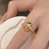 Anillo de Girasol Colorido Nuevo de Verano para Mujer, Ajustable y Versátil, Diseño de Nicho con un Toque de Lujo