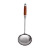 Venta al por mayor de fábrica acero inoxidable 304 mango de madera utensilios de cocina espátula de palo de rosa cuchara sopera colador traje de cocina para el hogar