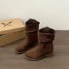Botas apiladas estilo retro para mujer, nuevas botas cortas de otoño 2026 con tacón grueso, botas Martin antideslizantes con aumento interno de altura para mujer