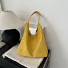 2026 Nova Bolsa de Ombro Moda Coreana Grande Capacidade Texturizada para Uso Diário Feminino, Bolsa Tote Vintage Casual Elegante