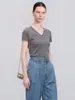 "Rocío Blanco" Jersey de Punto de Manga Corta Ajustado de Una Pieza Sin Costuras Yangzi 100% Lana con Cuello en V y Prenda de Punto Debajo