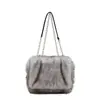 Bolso Peludo para Mujer Otoño Invierno Nuevo Elegante de Gran Capacidad Estilo Coreano Versátil para Viajes Diarios Bolso de Hombro Único Bolso de Felpa Transfronterizo