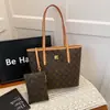 2025 Nuevo Bolso Tote de Gran Capacidad Estampado Floral Antiguo Doujia para el Trabajo Bolso Sencillo para el Brazo Textura Moda Bolso de Compras