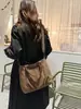 Bolsa Tote de Ombro de Lona Vintage de Grande Capacidade para Mulheres Primavera 2026 Casual para o Dia a Dia Bolsa Transversal Simples de Alta Qualidade