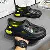 Zapatos perforados de suela gruesa estilo hombre para uso exterior verano transpirables zapatos de playa modernos lujo ligero celebridad de internet sandalias de punta cerrada para aumentar altura mujeres