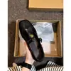 Zapatos vintage para mujer de piel de oveja súper suave, punta cuadrada, con tira en T y hebilla, zapatos Mary Jane planos, zapatos pequeños elegantes de cuero genuino estilo francés