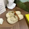 Nuevas sandalias de verano con diseño de estrella de cinco puntas calada y eslabones de cadena, ligeras y elegantes para mujer, perfectas para usar al aire libre y con suela antideslizante.