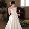 Vestido de Casamento Leve Cetim Sem Alças Elegante Francês Costas Abertas Vestido de Noite Estilo de Rua Fotografia de Viagem Sessão de Fotos Exame de Arte Apresentação Vestido de Banquete
