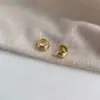 Pendientes de Concha Estilo Francés Populares Nuevos 2026, Diseño de Nicho, Lujo Ligero, Sensación de Gama Alta, Accesorios de Oreja Simples y Versátiles para Mujer